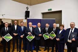 Podpisanie umowy na remont drogi gminnej nr 140212K w miejscowościach Książ Wielki i Częstoszowice